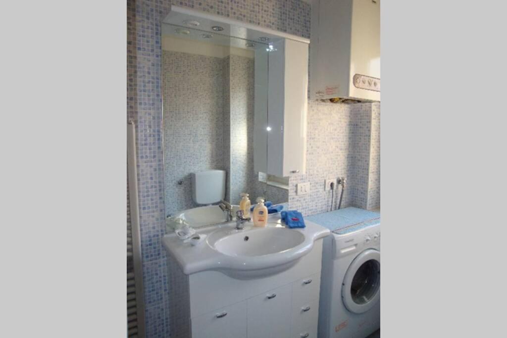 Centrally Located Apt By Harbour With Elevator Sanremo Eksteriør billede