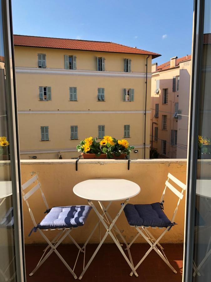 Centrally Located Apt By Harbour With Elevator Sanremo Eksteriør billede